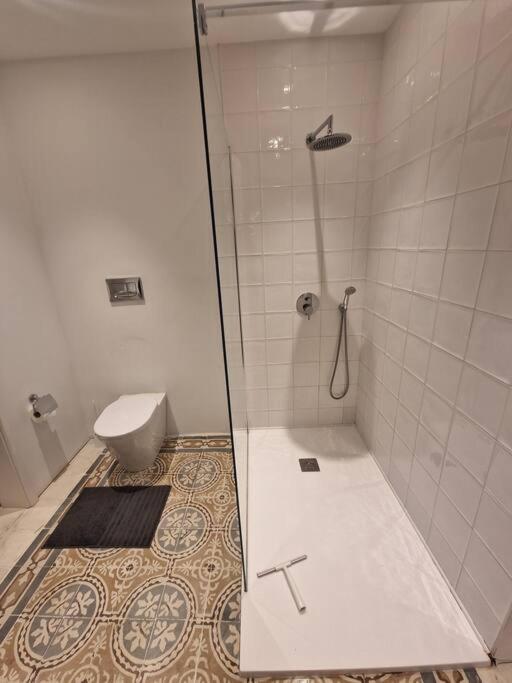 No 60, 2Nd Floor, Centrally Located, Fully Equipped Studio Apt Il-Furjana Buitenkant foto
